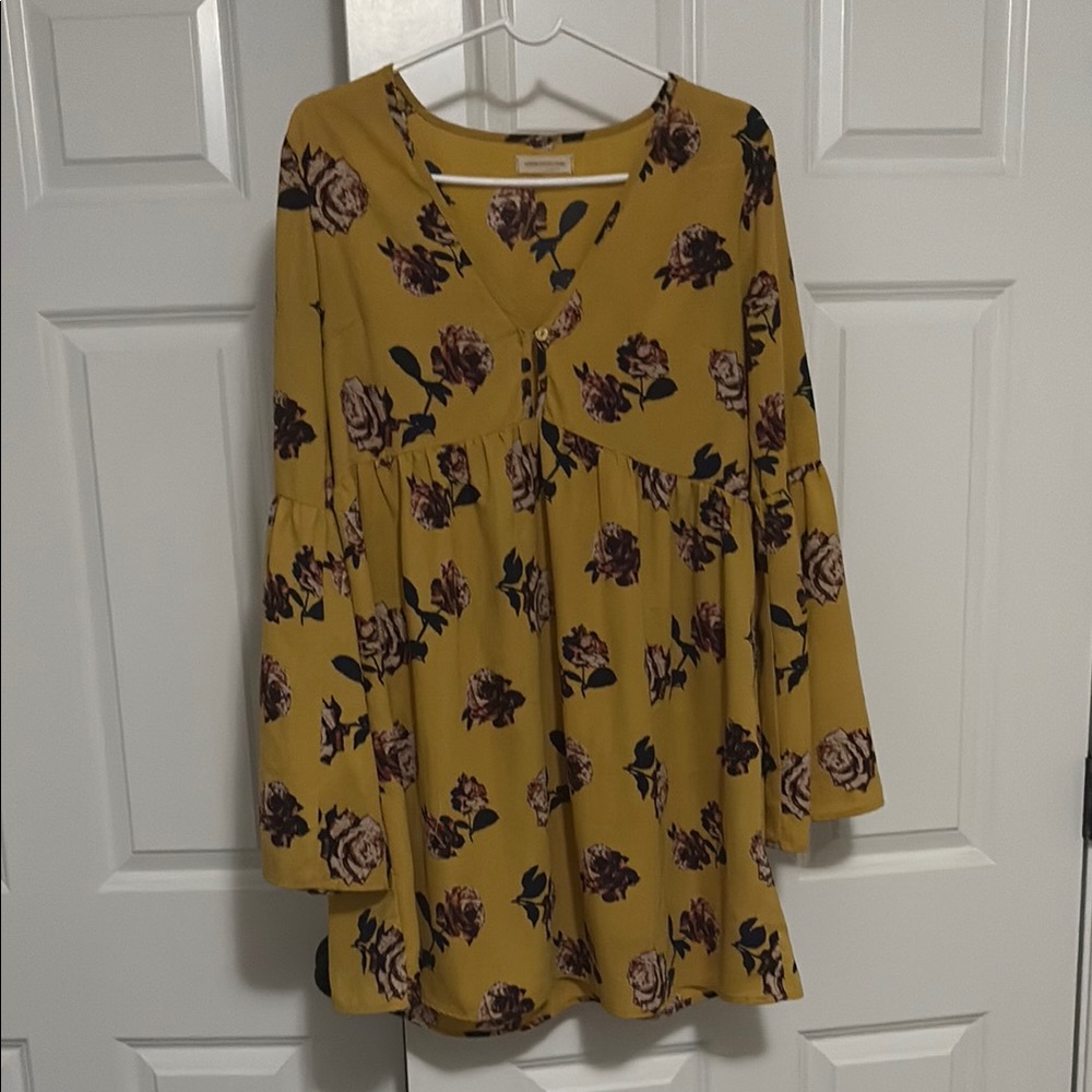 Urban Outfitters V-neck Floral Dress With Bell Sleeves Small
